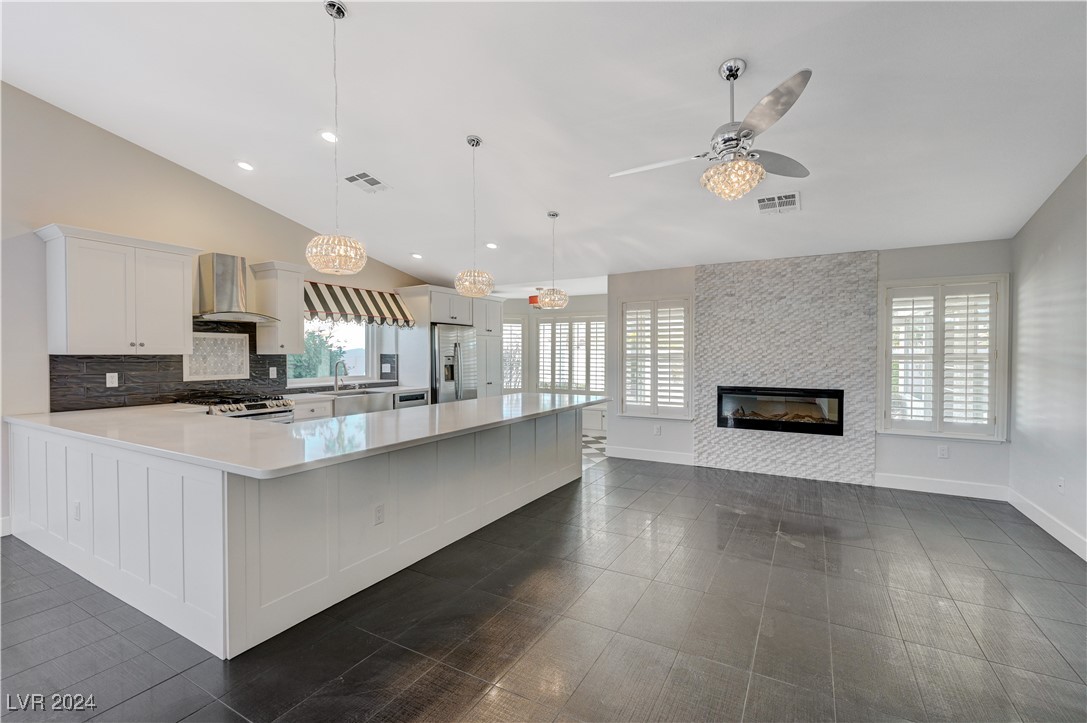8201 Point View Court