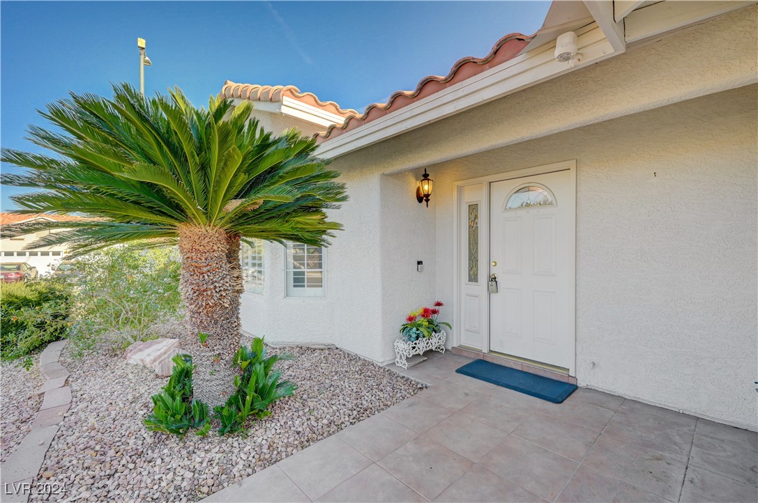 8201 Point View Court
