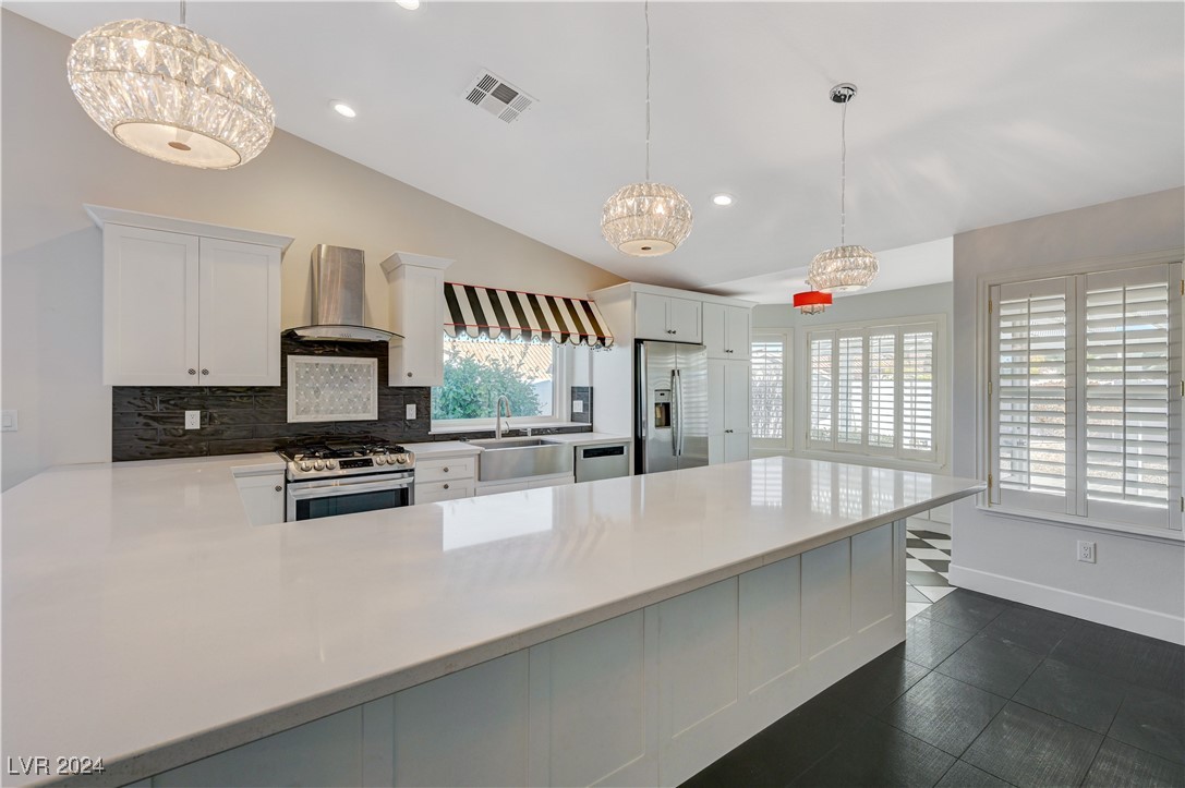 8201 Point View Court