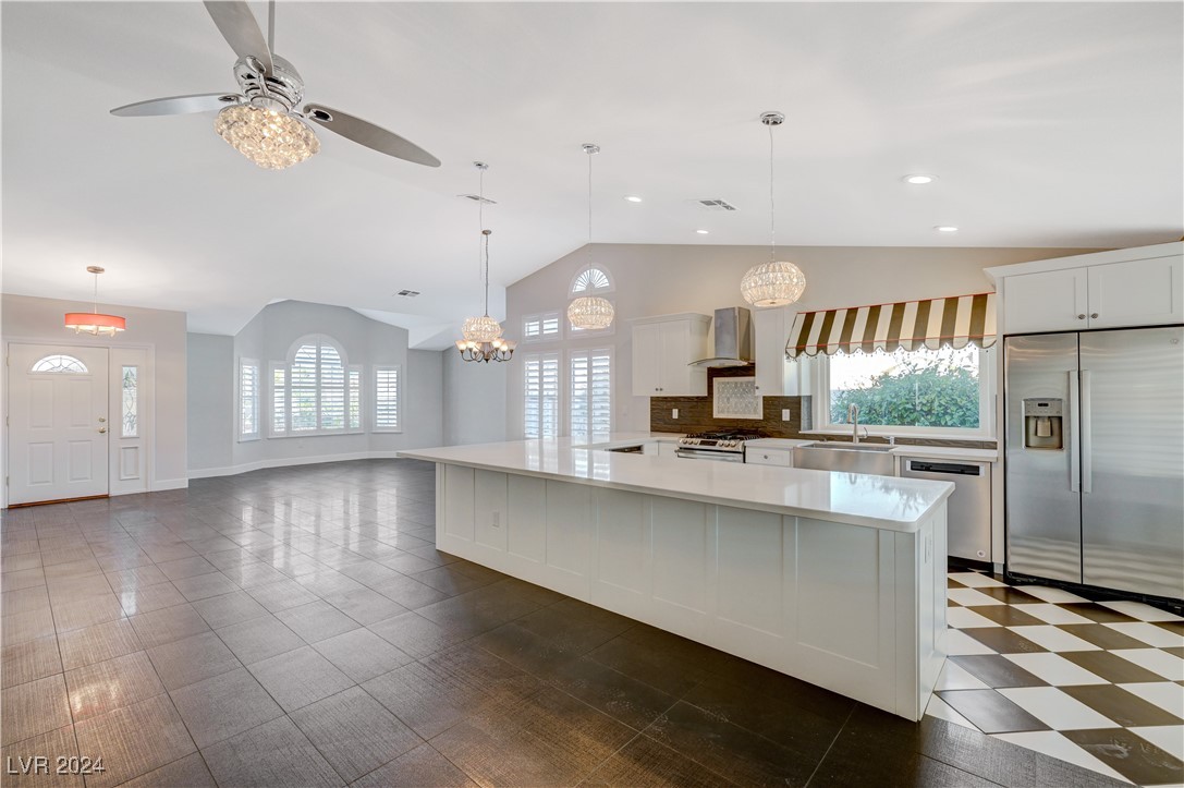 8201 Point View Court