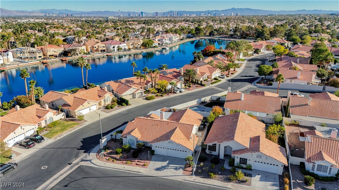 8201 Point View Court