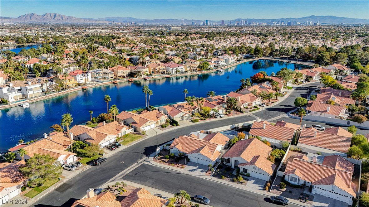 8201 Point View Court