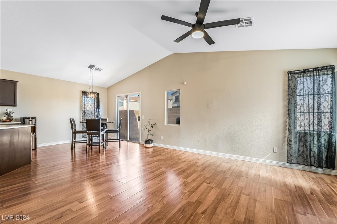 4524 Victoria Garden Avenue