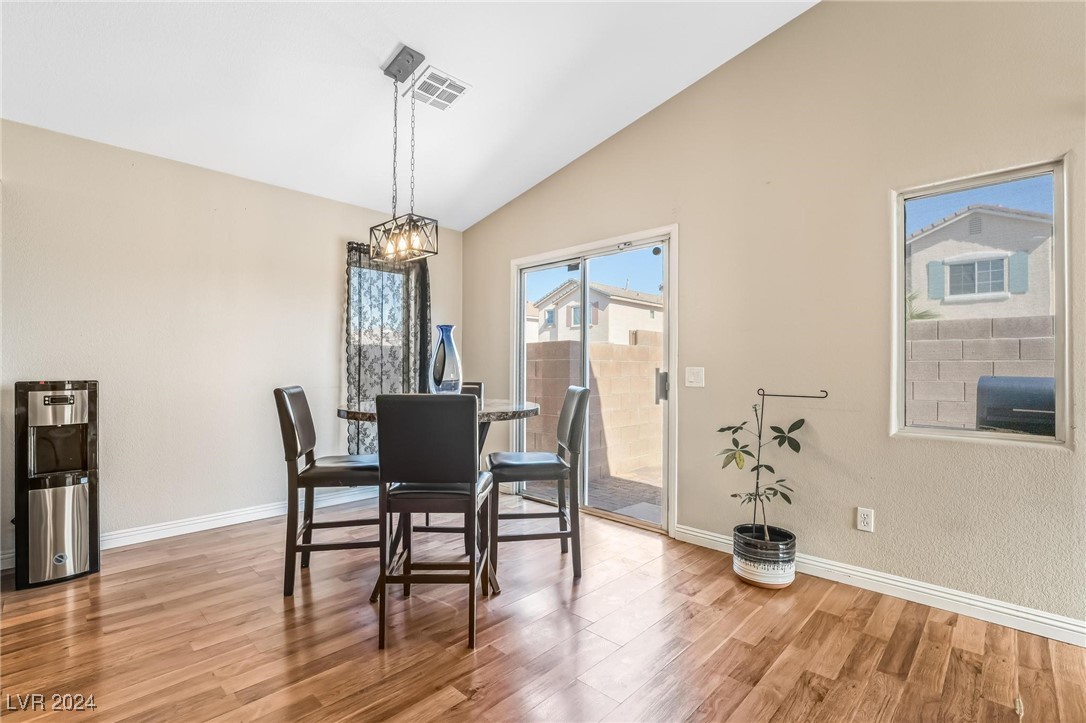 4524 Victoria Garden Avenue