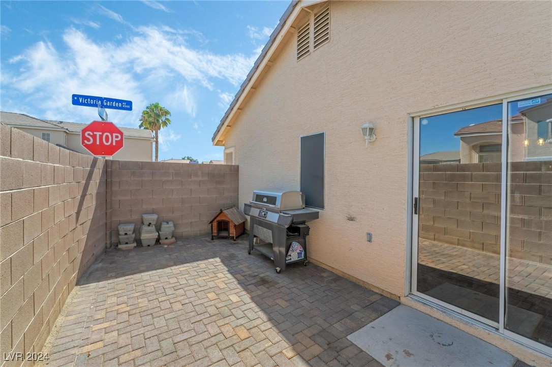 4524 Victoria Garden Avenue