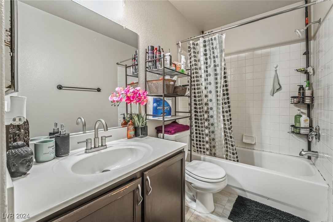 4524 Victoria Garden Avenue