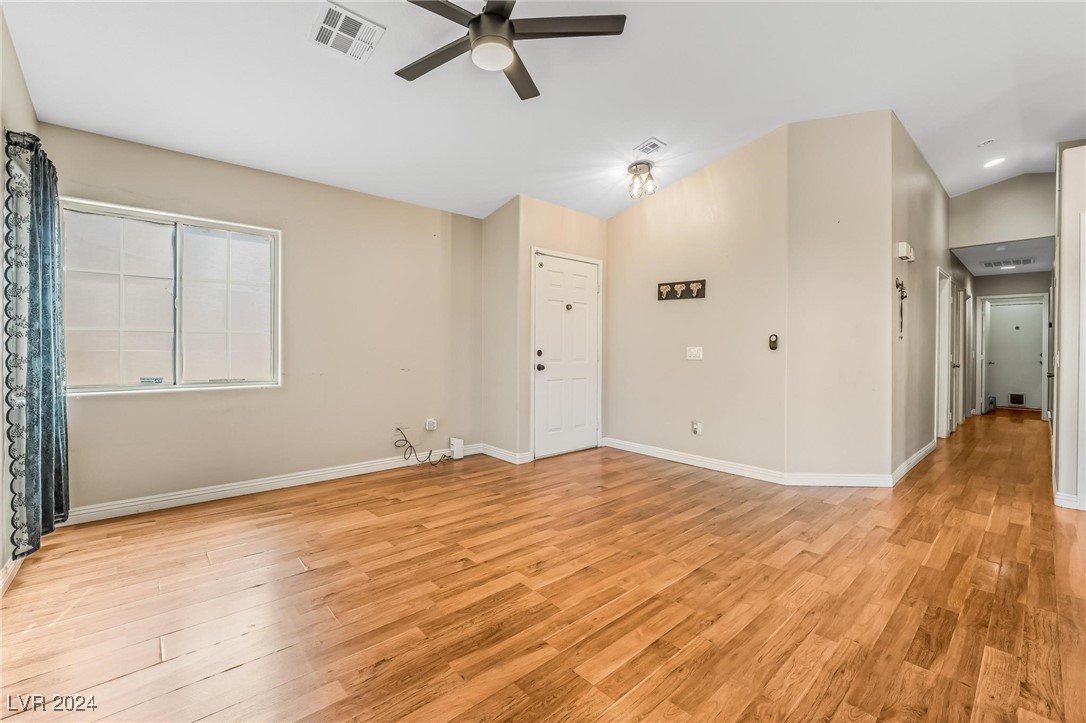 4524 Victoria Garden Avenue