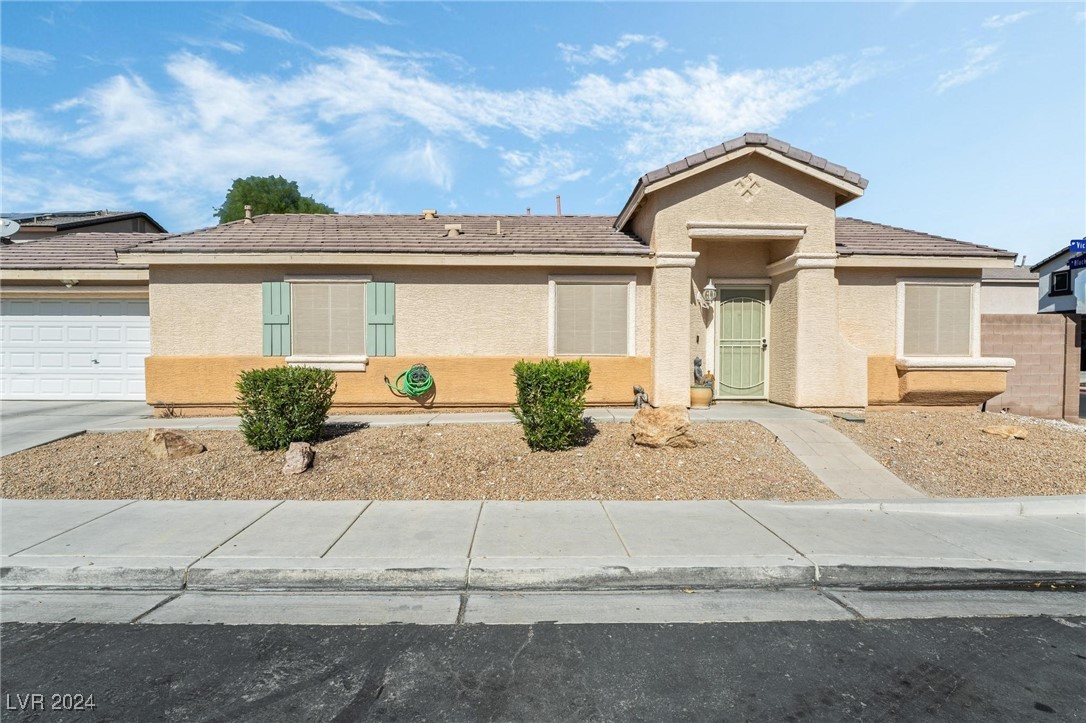 4524 Victoria Garden Avenue