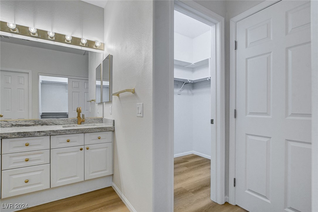 4771 Norwegian Street