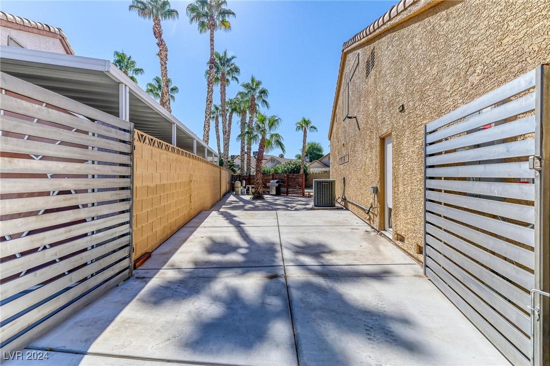 1719 Dynasty Drive