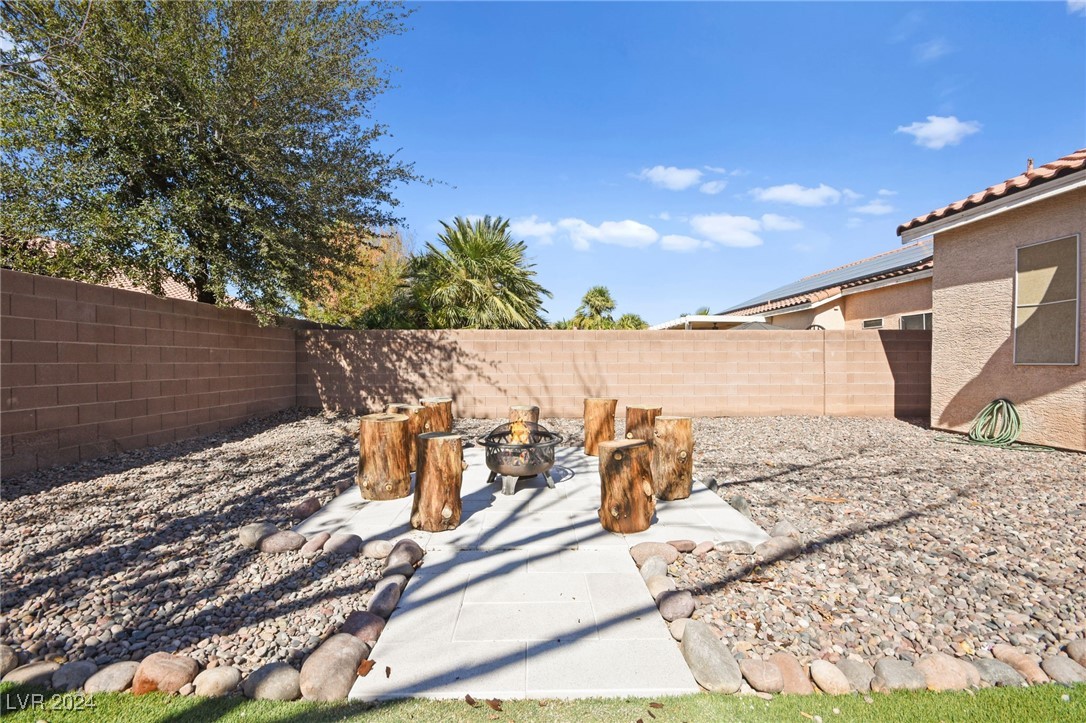 8871 Aurora Light Way