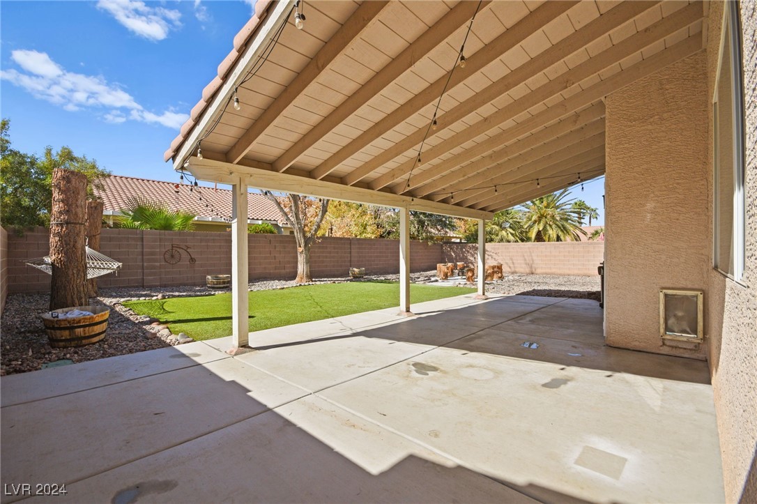 8871 Aurora Light Way