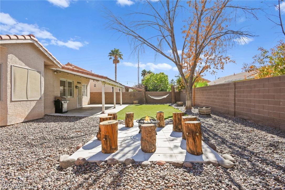 8871 Aurora Light Way