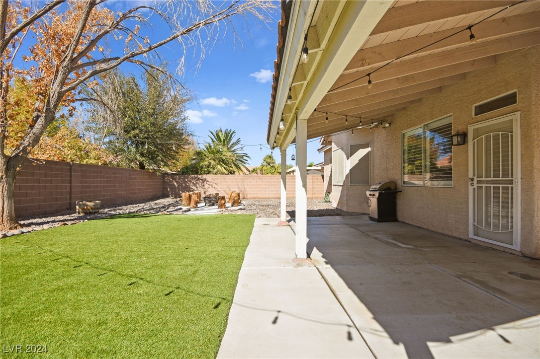 8871 Aurora Light Way