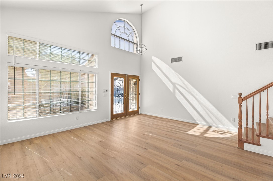 4400 Dunlap Crossing Street