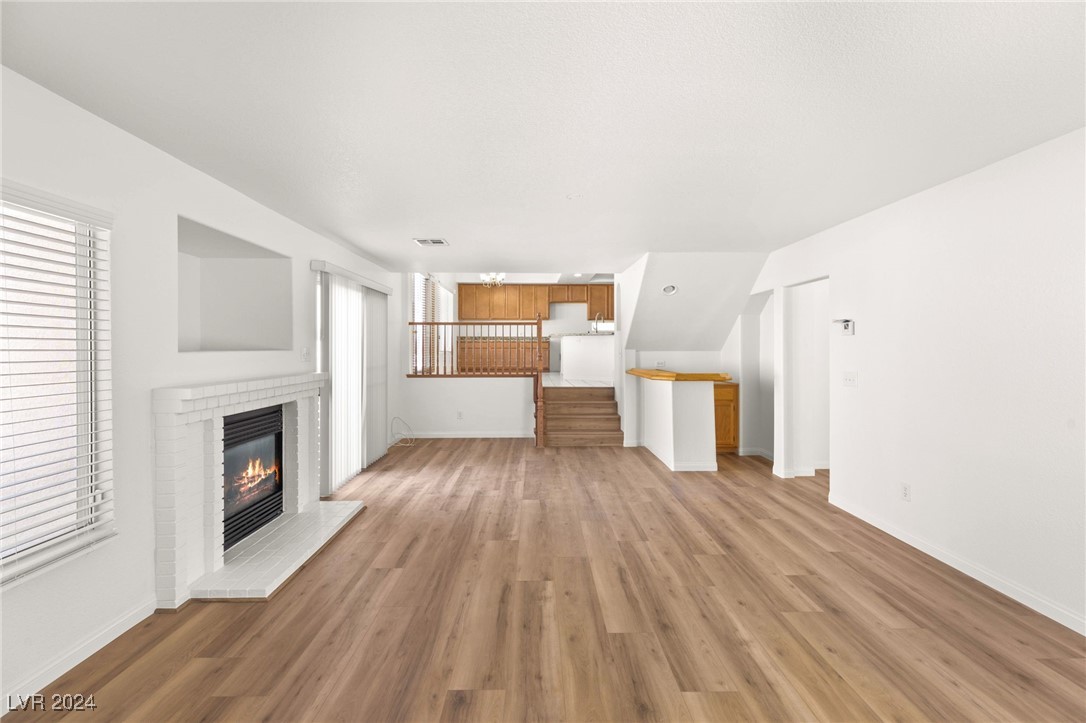 4400 Dunlap Crossing Street