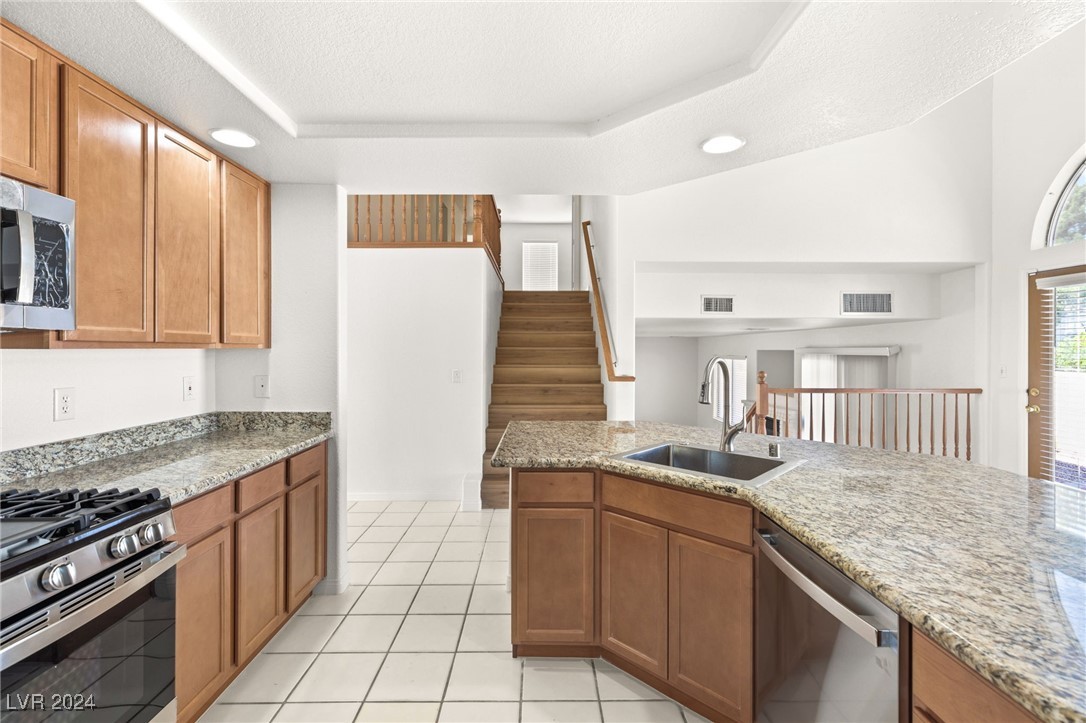 4400 Dunlap Crossing Street