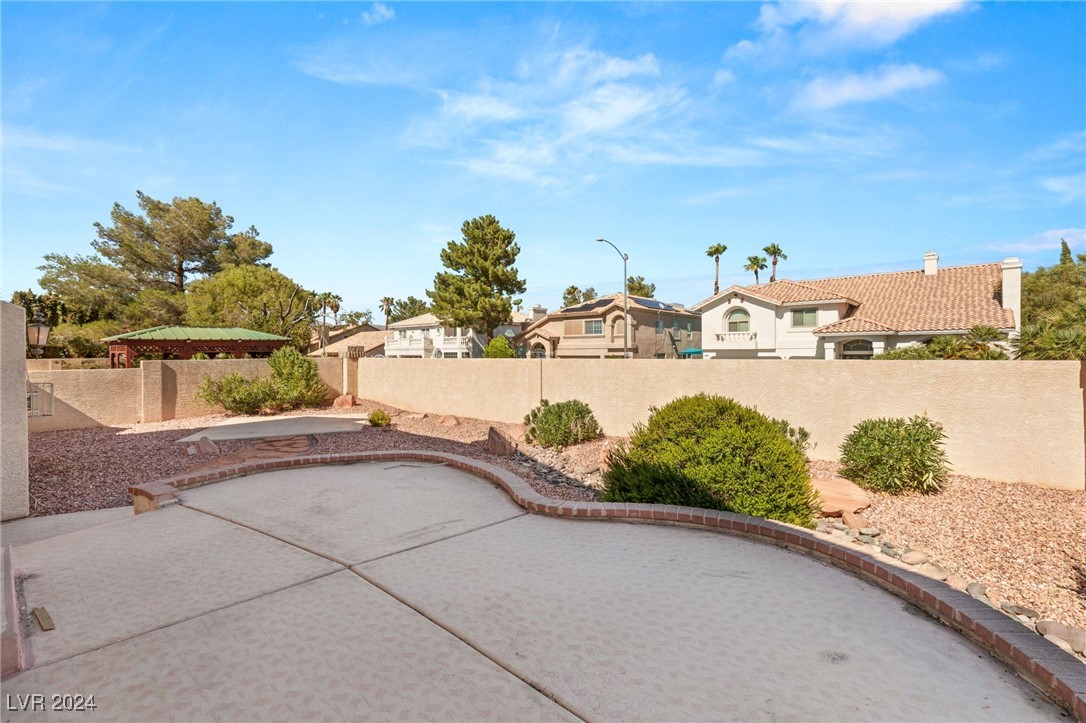 4400 Dunlap Crossing Street