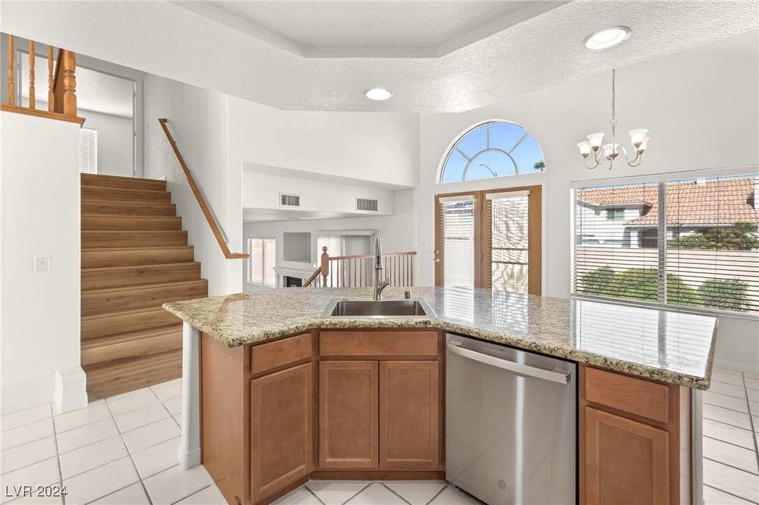 4400 Dunlap Crossing Street