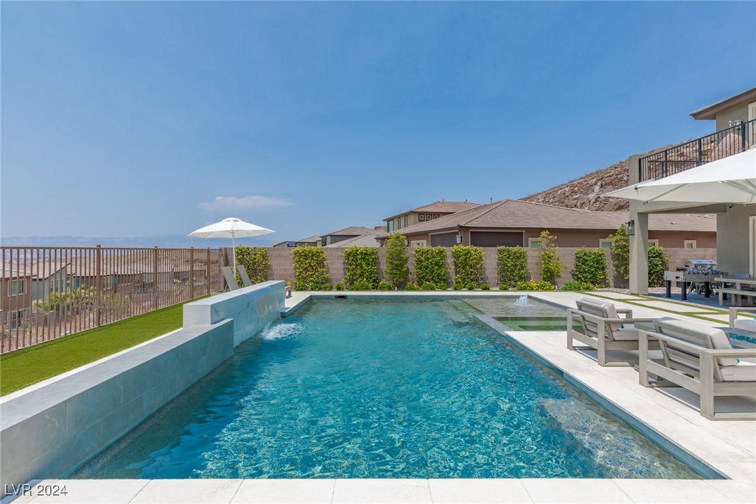 2141 King Crest Court