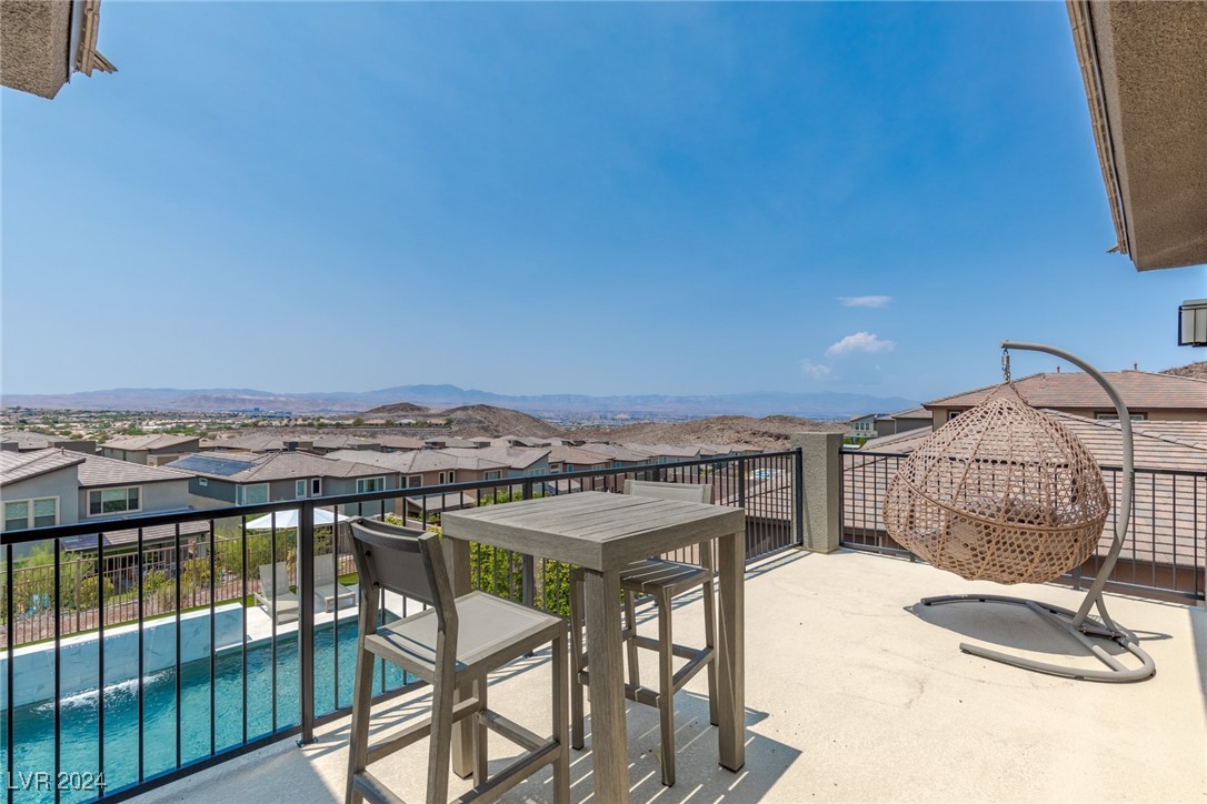 2141 King Crest Court