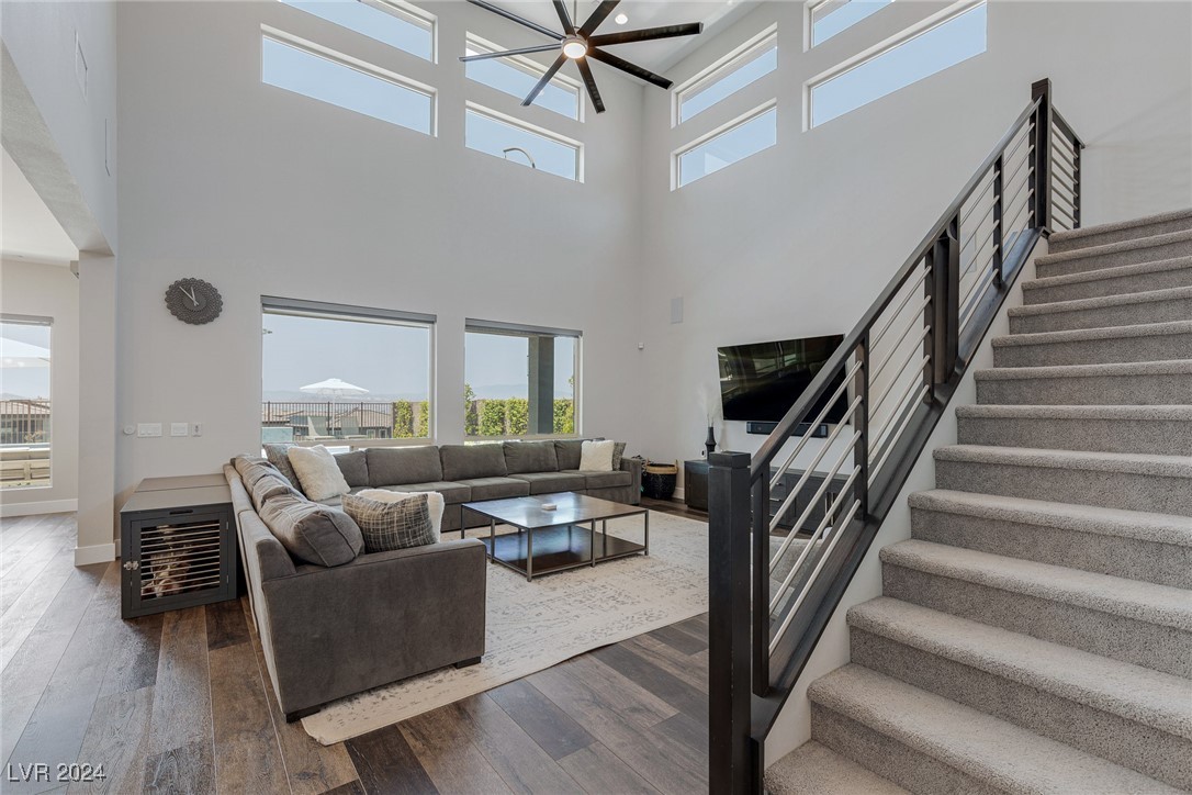 2141 King Crest Court