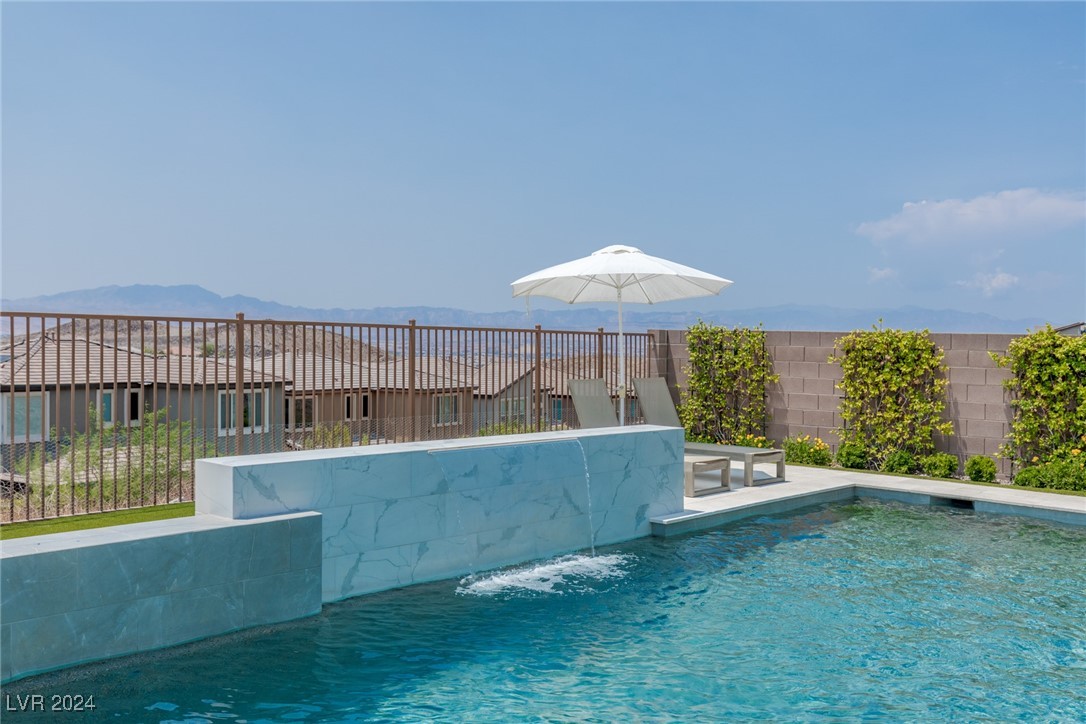 2141 King Crest Court