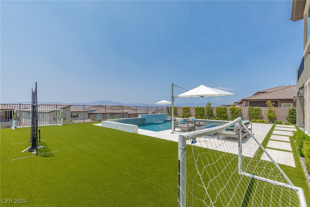 2141 King Crest Court