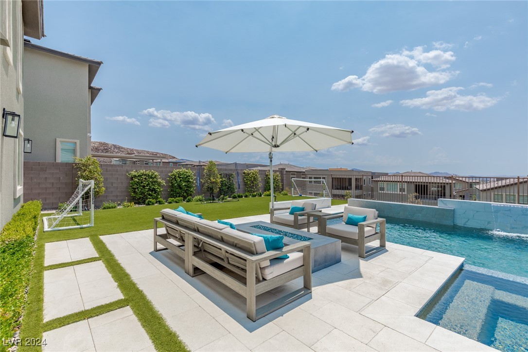 2141 King Crest Court