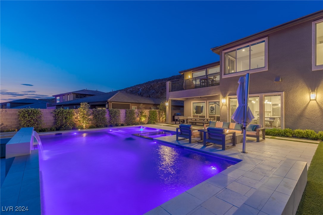 2141 King Crest Court