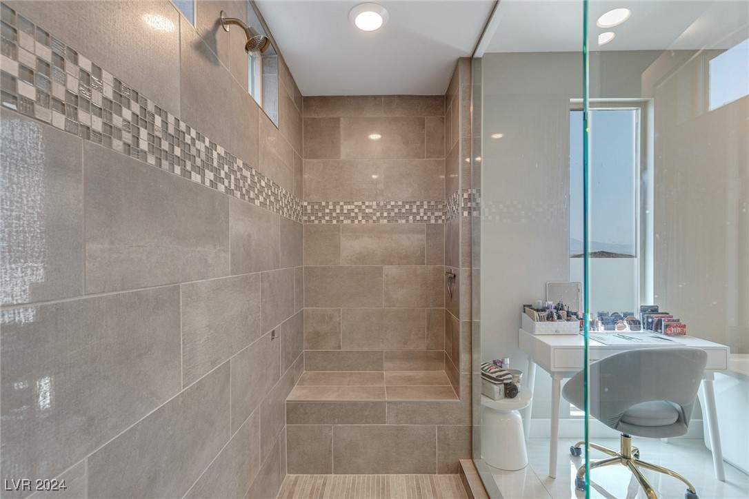 2141 King Crest Court