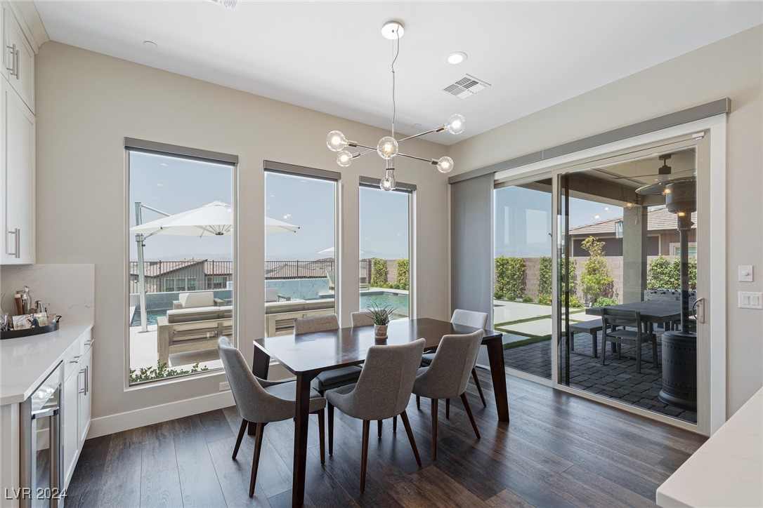 2141 King Crest Court