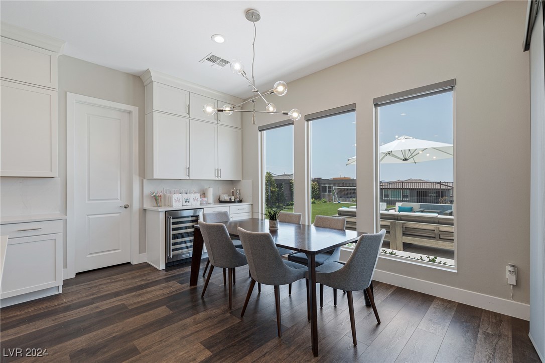 2141 King Crest Court