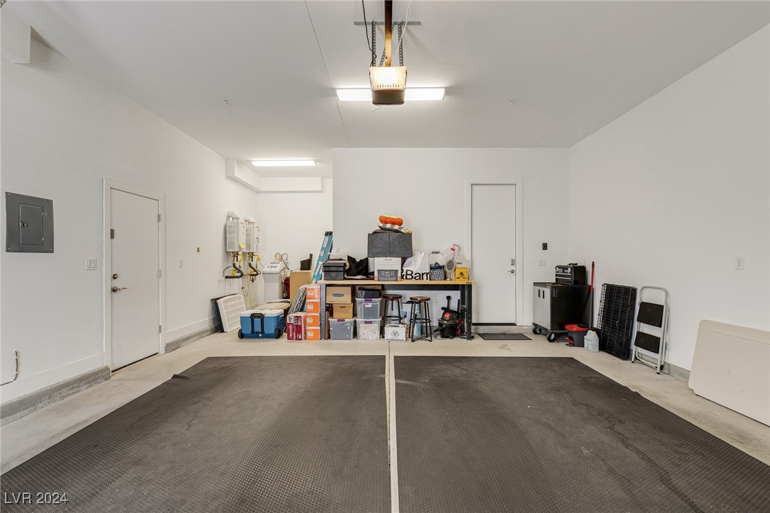 2141 King Crest Court