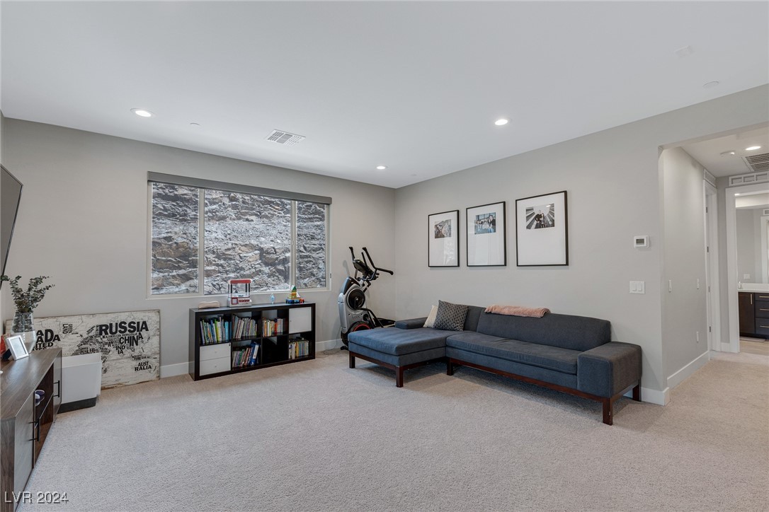 2141 King Crest Court