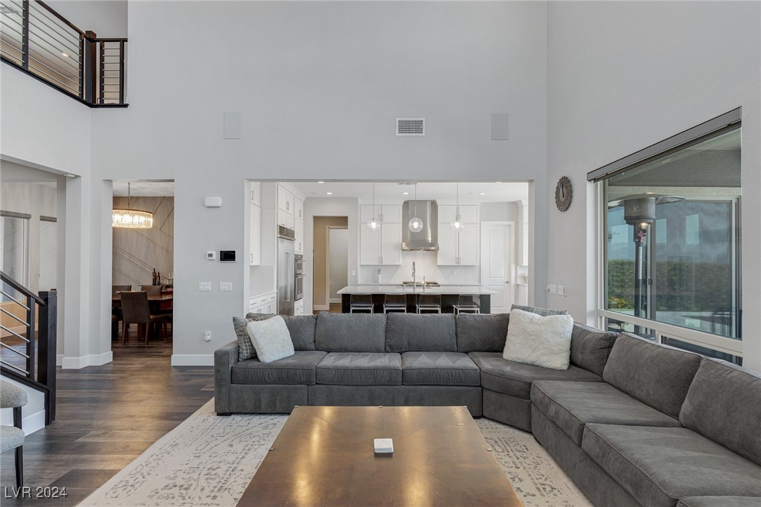 2141 King Crest Court