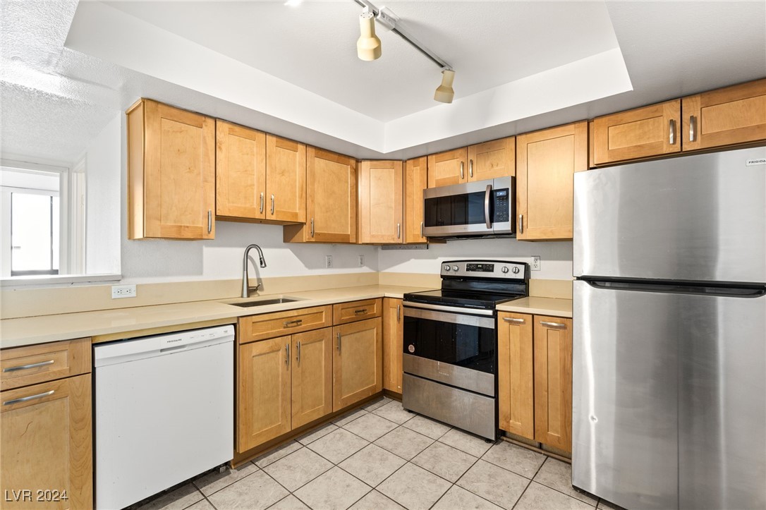 3930 University Center Drive 403