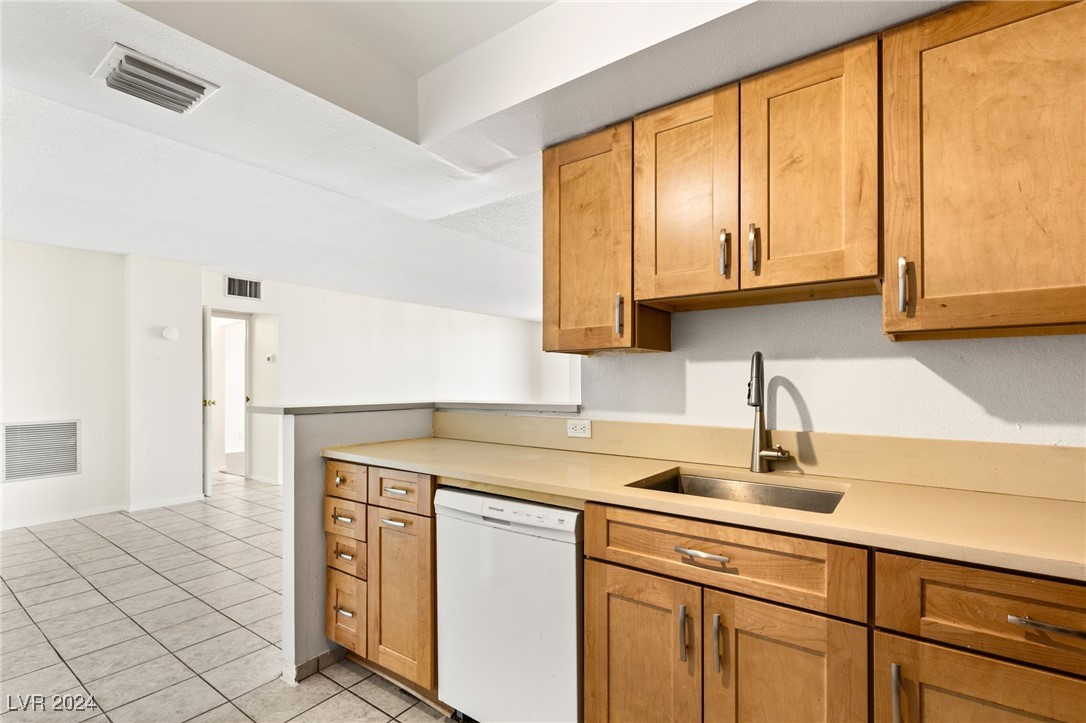 3930 University Center Drive 403