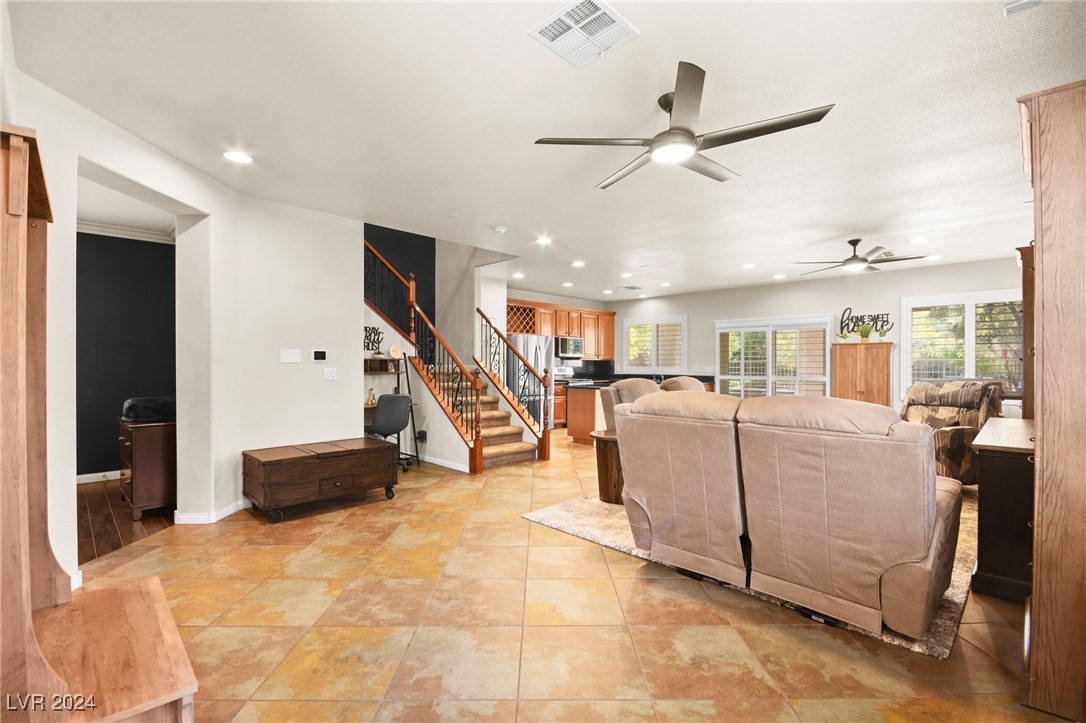 9189 Cowboy Inn Avenue