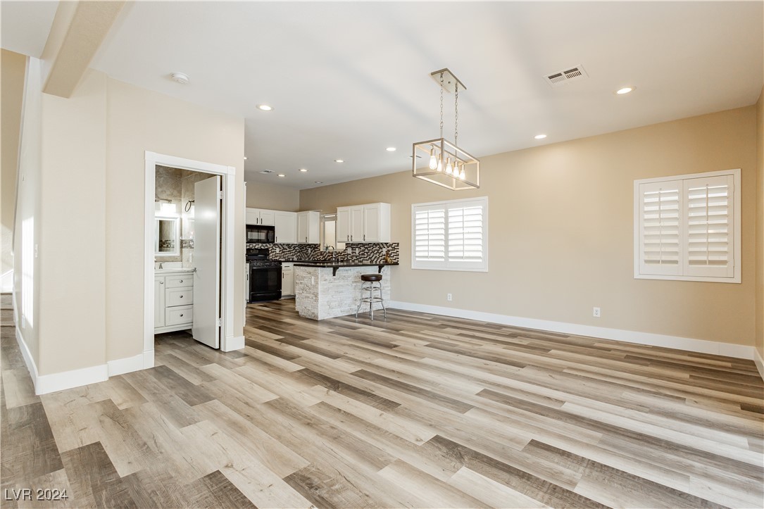 5824 Silver Heights Street