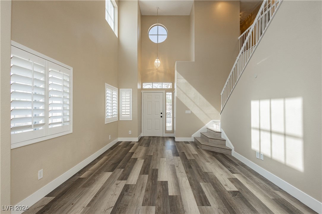 5824 Silver Heights Street