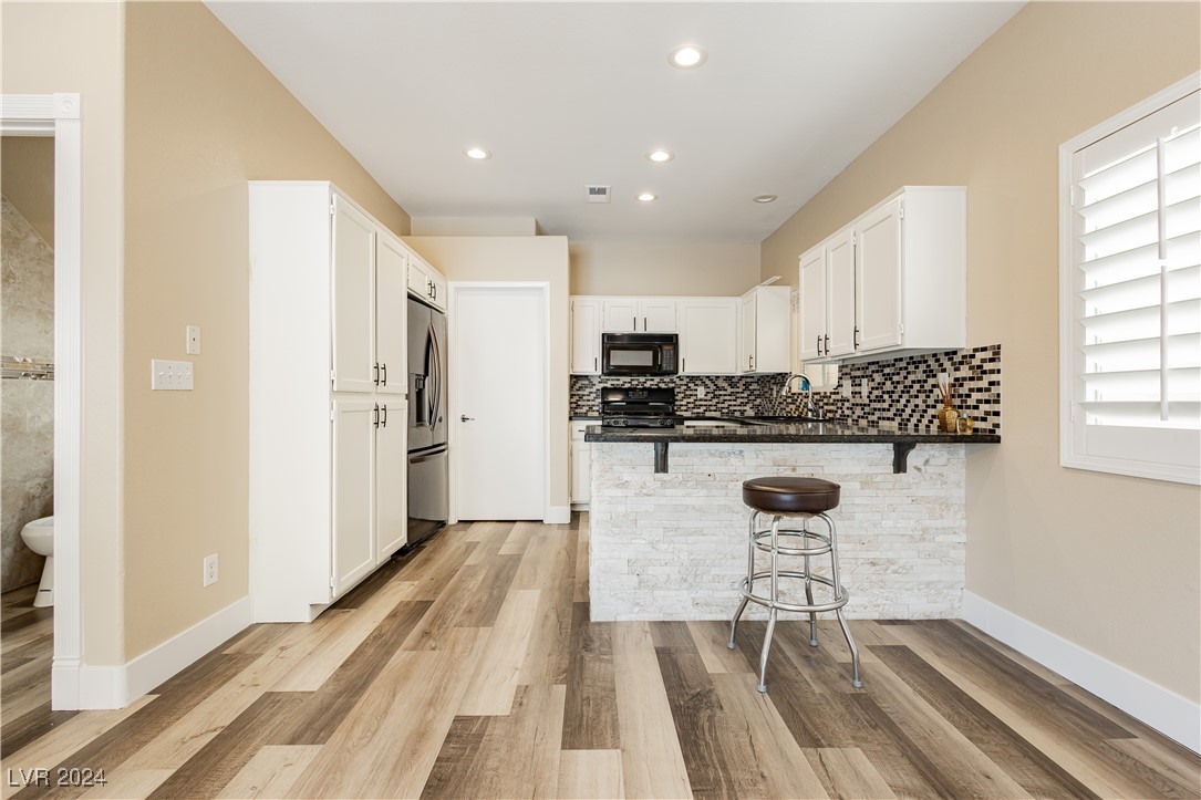 5824 Silver Heights Street