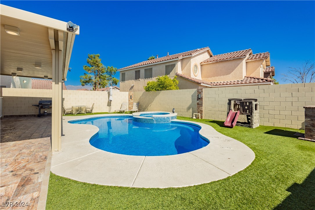 5824 Silver Heights Street