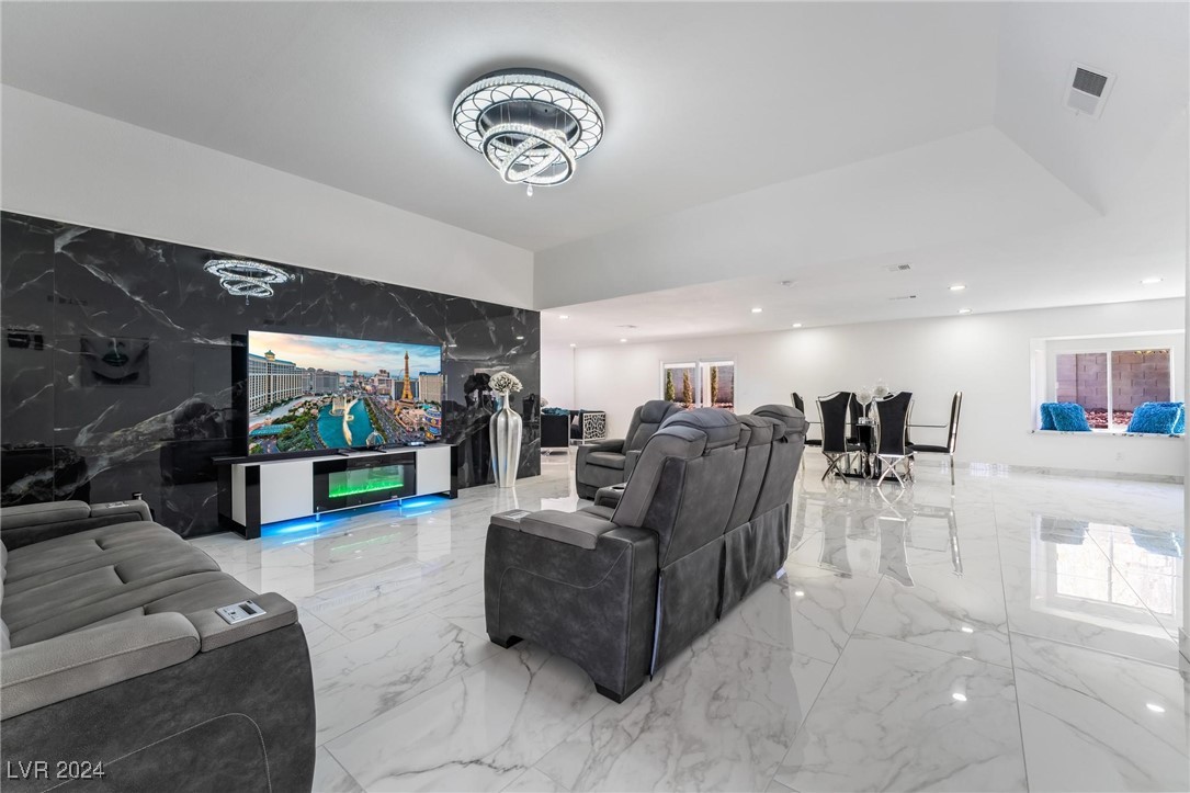 782 Santree Circle