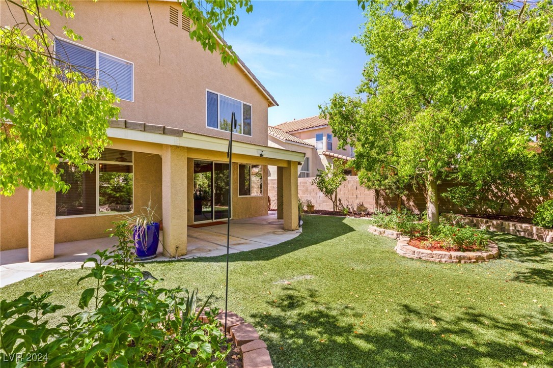 8566 Coyote Peak Circle