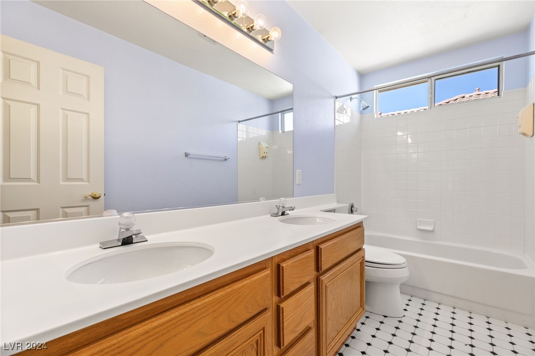 8566 Coyote Peak Circle