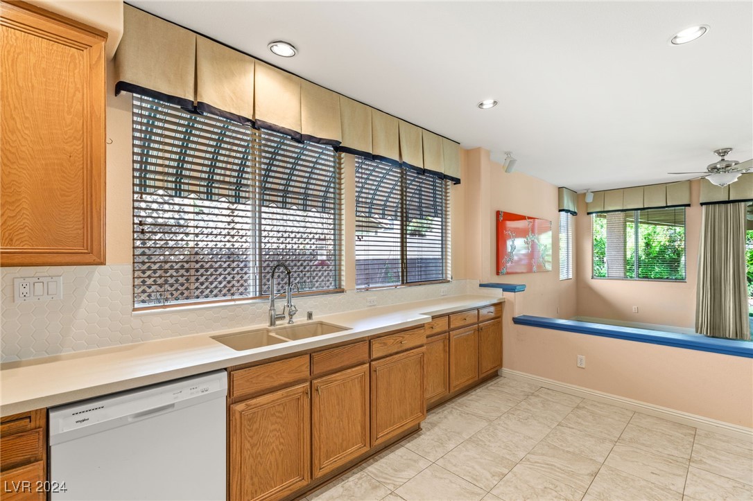 8566 Coyote Peak Circle