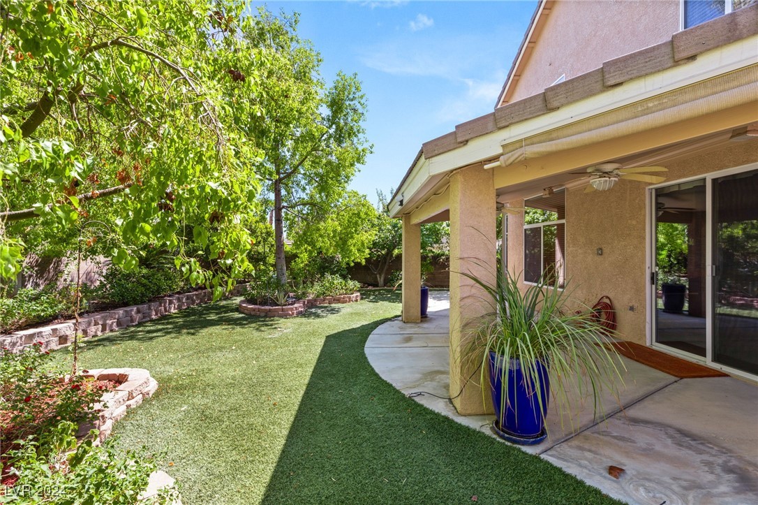 8566 Coyote Peak Circle