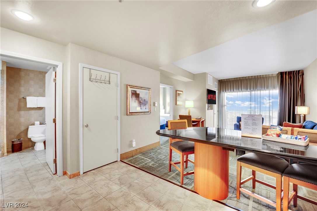 211 East Flamingo Road 1007