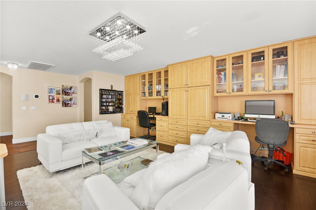 1315 Athens Point Avenue